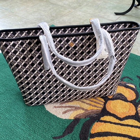 Tory Burch Geo Logo Zip Top Tote